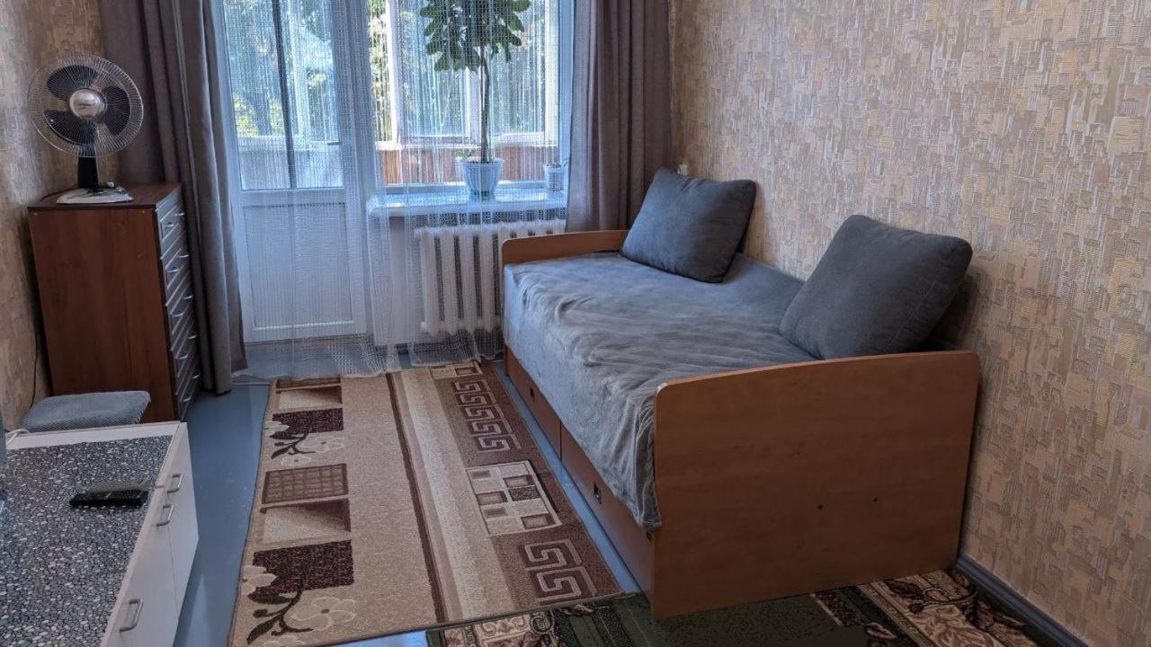 Квартира Біля Парку На Княгині Ольги 13 Riwne Exterior foto
