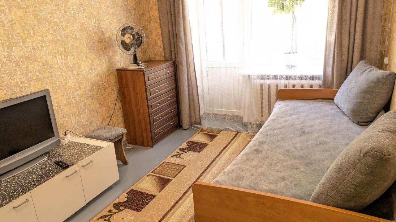 Квартира Біля Парку На Княгині Ольги 13 Riwne Exterior foto